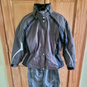 Obermeyer Ski / Snowboard Outfit - Size M